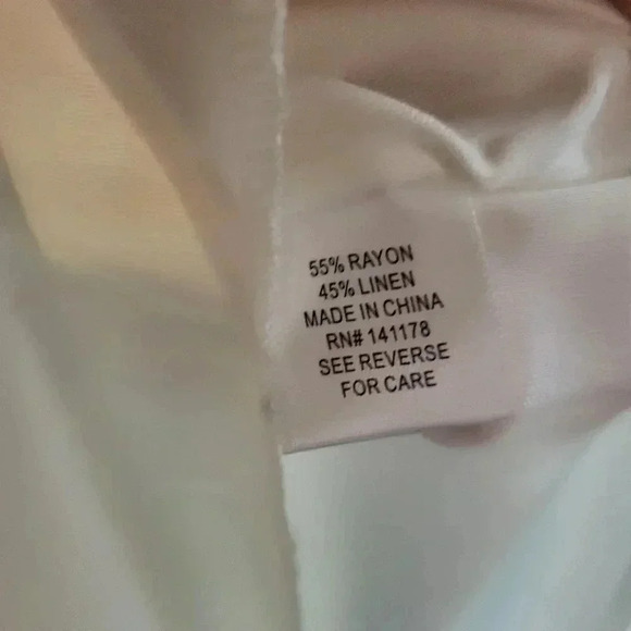 Kirious Pleated Coral & White Linen Blend Floral Skirt Size Medium - Picture 7 of 7